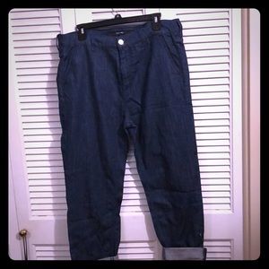 NWT Escada boyfriend jean capris sz 40 US 8